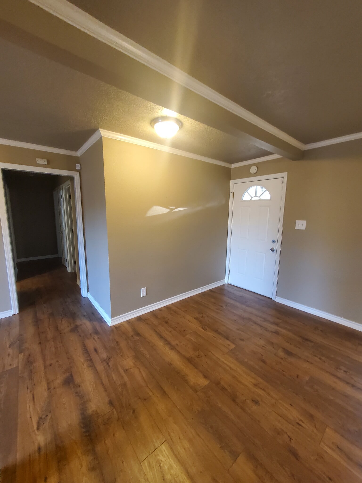 Building Photo - 2420 Bradford St