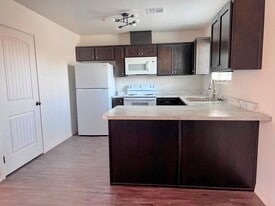 Building Photo - 123 W Jacobs St