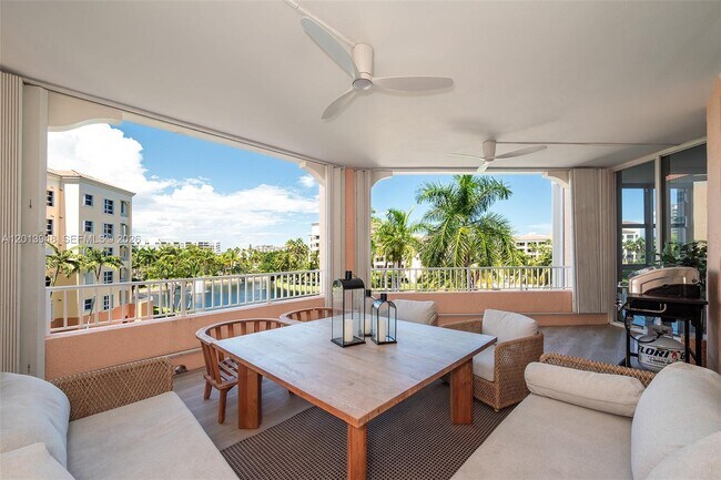 Building Photo - 733 Crandon Blvd