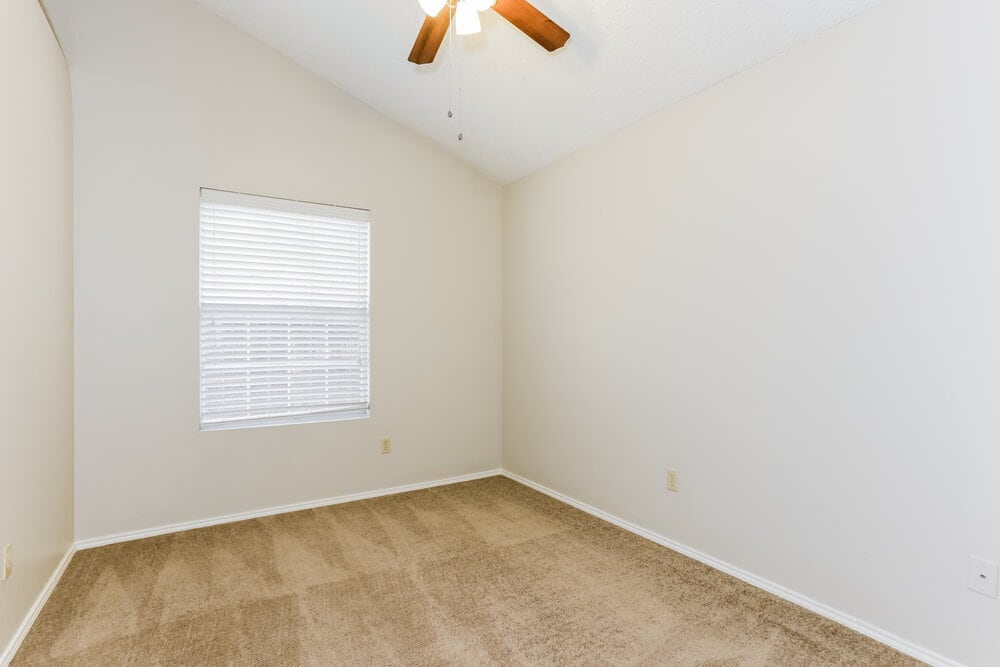 Building Photo - 7024 Wooddale Dr