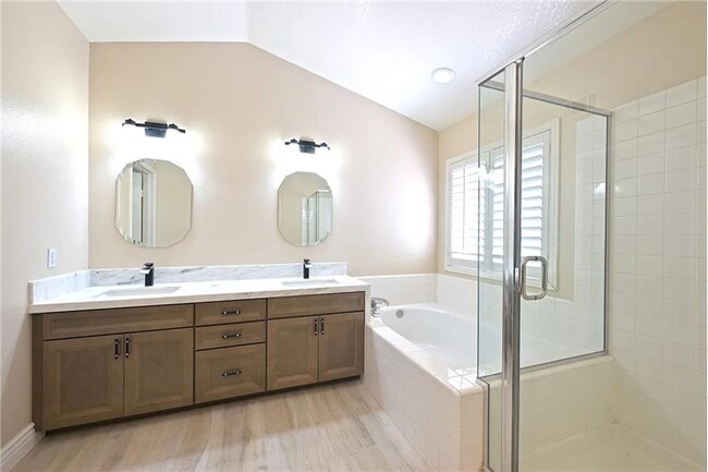 Building Photo - 32109 Camino Nunez