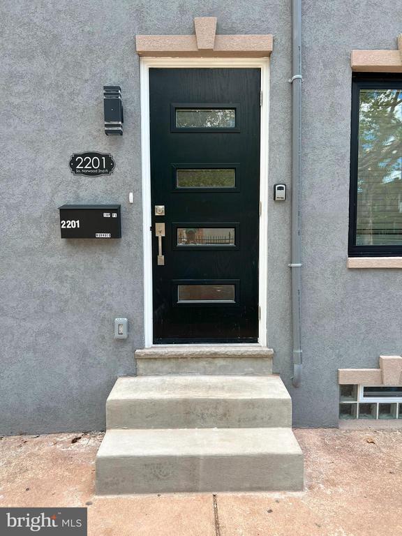 Primary Photo - 2201 S Norwood St