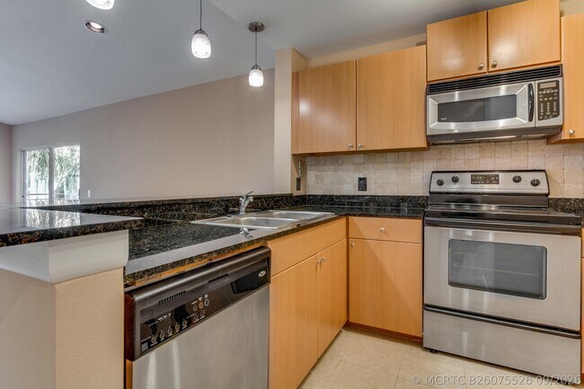 Building Photo - 1740 Palm Cove Blvd