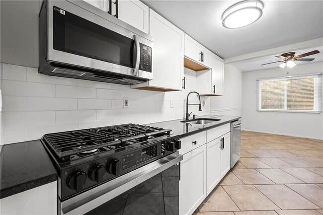 Building Photo - 579 Northridge Crossing Dr