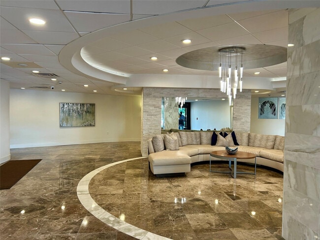 Building Photo - 3800 Galt Ocean Dr