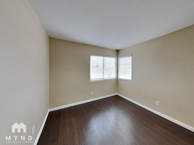 Building Photo - 1728 Matador Way
