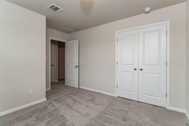 Building Photo - 412 Osier Pass