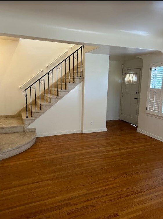 Primary Photo - 1650 Manning Ave