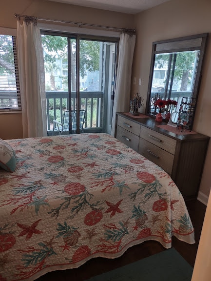 Building Photo - 5907 S Kings Hwy