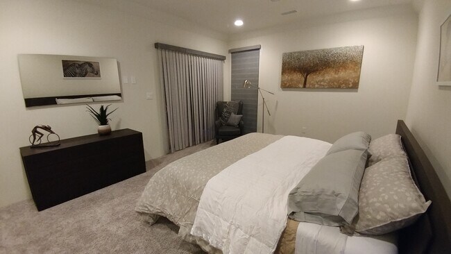 Master Bedroom - 5928 Mafraq Ave NW