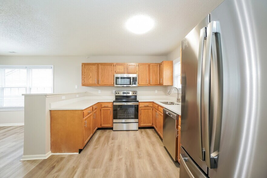 Building Photo - 9771 Jackson Way