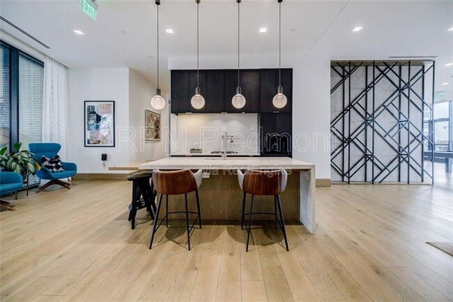 Building Photo - 788 West Marietta St NW