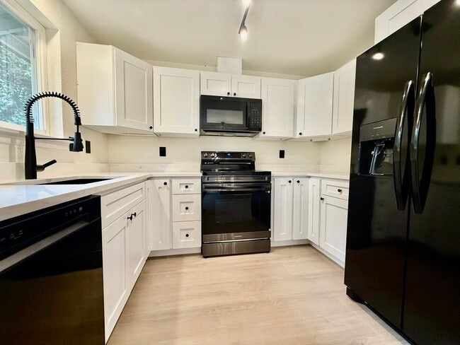 Building Photo - 20301 71st St E