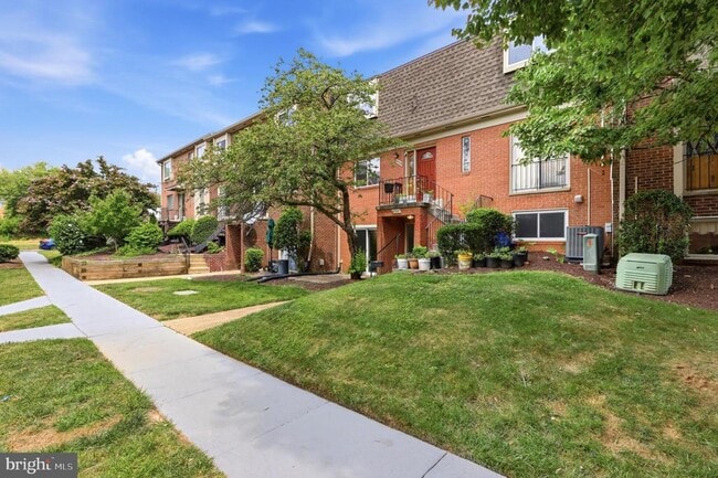 Building Photo - 4533 Logsdon Dr