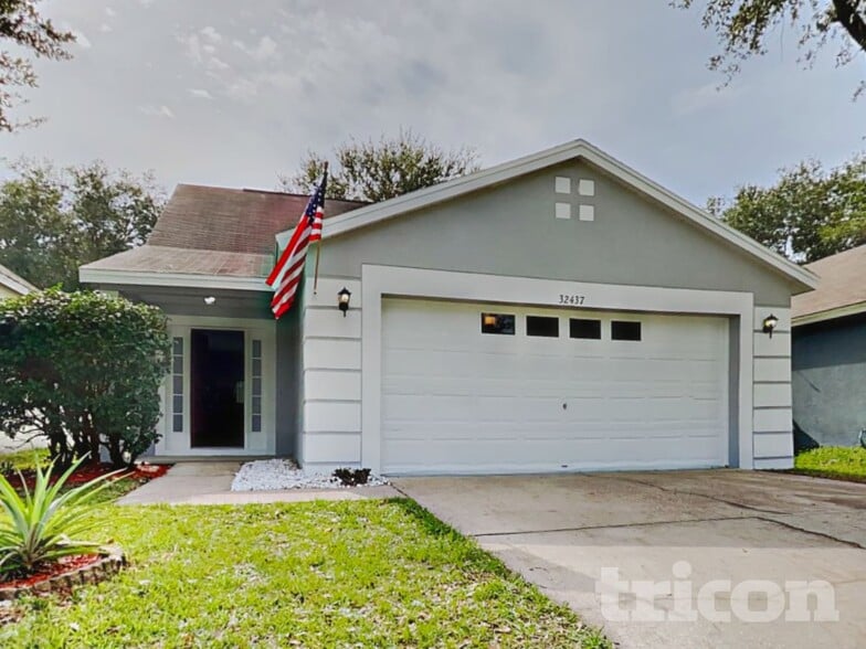 Building Photo - 32437 Fish Hook Lp