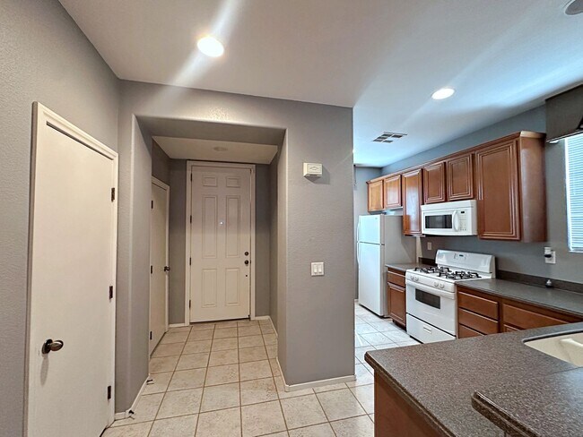 Building Photo - 5241 Pendergrass St
