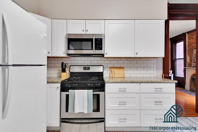 Building Photo - Furnished 2-Bedroom Lower Apartment on Prospect Ave