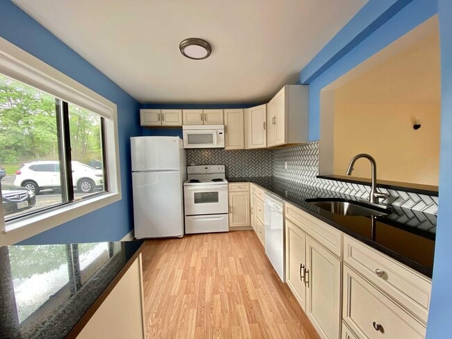 Building Photo - 59 Hudson Heights Dr