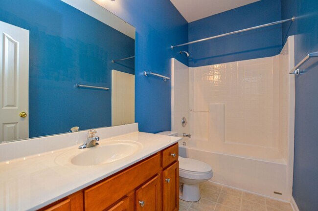 Building Photo - Inviting rancher ready now!