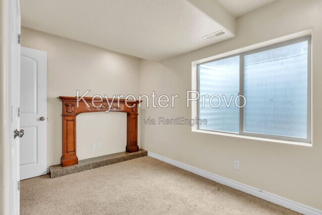 Building Photo - 4098 Hayes Cir