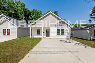 Building Photo - 1701 Taylor Ave