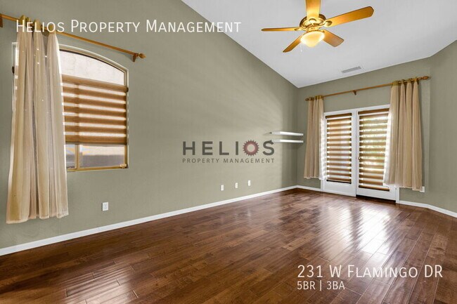 Building Photo - 231 W Flamingo Dr