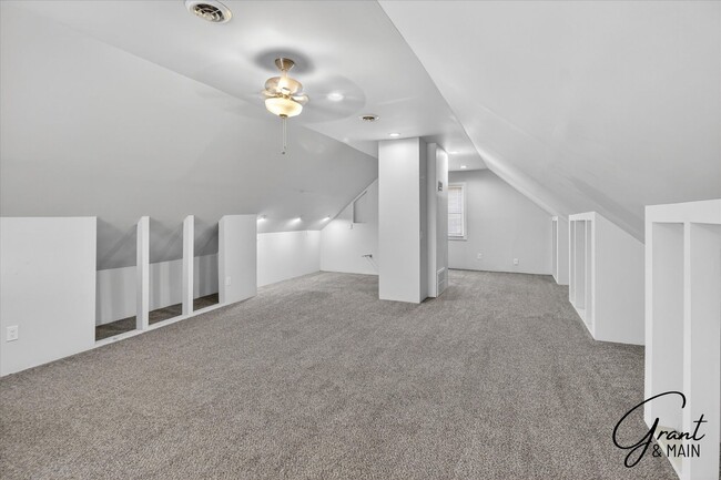 Building Photo - $1,600 - One of a Kind Bungalow in Hamtramck