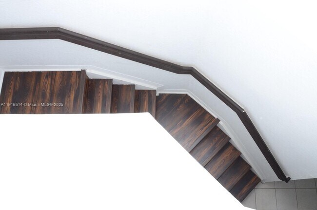 Building Photo - 12505 SW 124th Ct