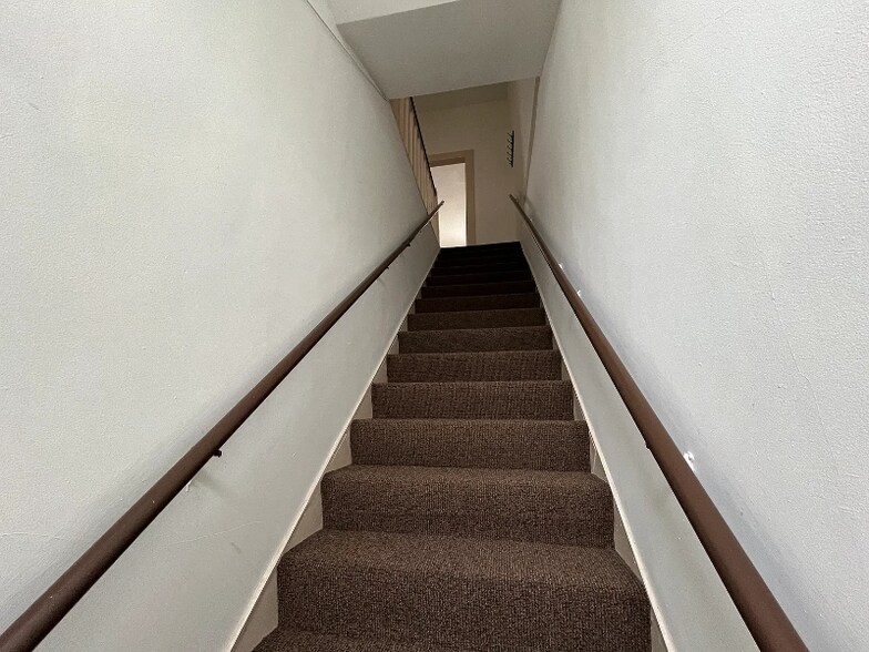 Building Photo - 6282 Mission St