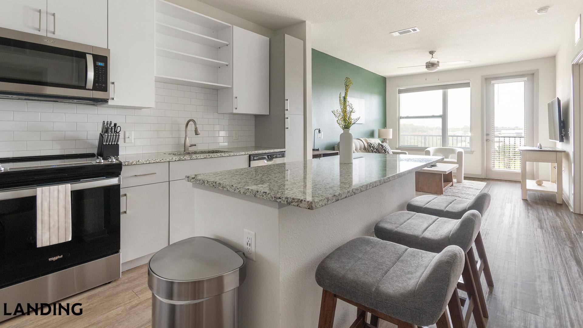Building Photo - 7311 Baymeadows Way