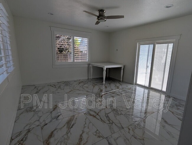 Building Photo - 5233 W 6600 S