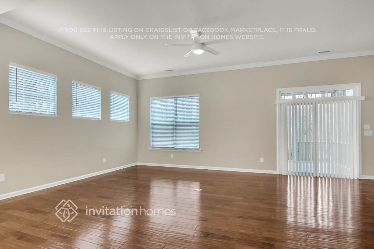 Building Photo - 816 Briana Dr