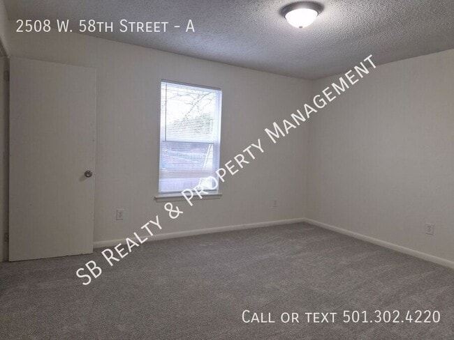 Building Photo - 2508 W 58th St