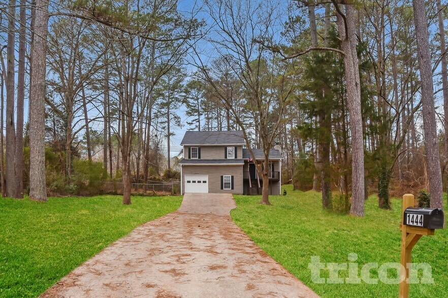 Building Photo - 1444 Riverwood Ct