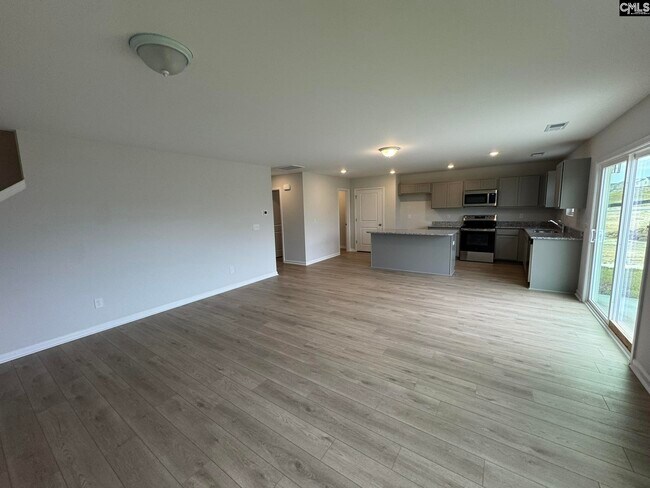 Building Photo - 3062 Hallsdale Dr
