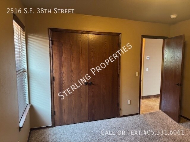 Building Photo - 2516 SE 38th St