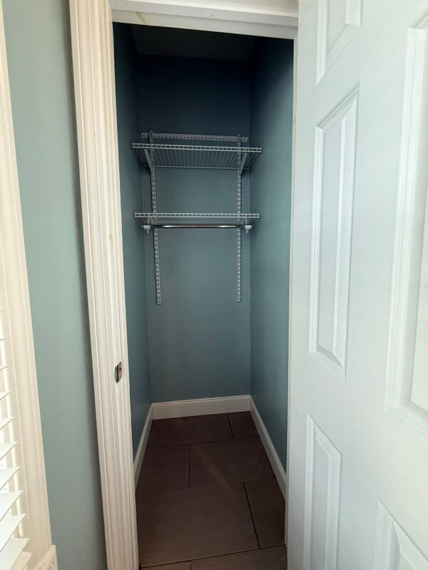 Building Photo - 672 Lisbon St