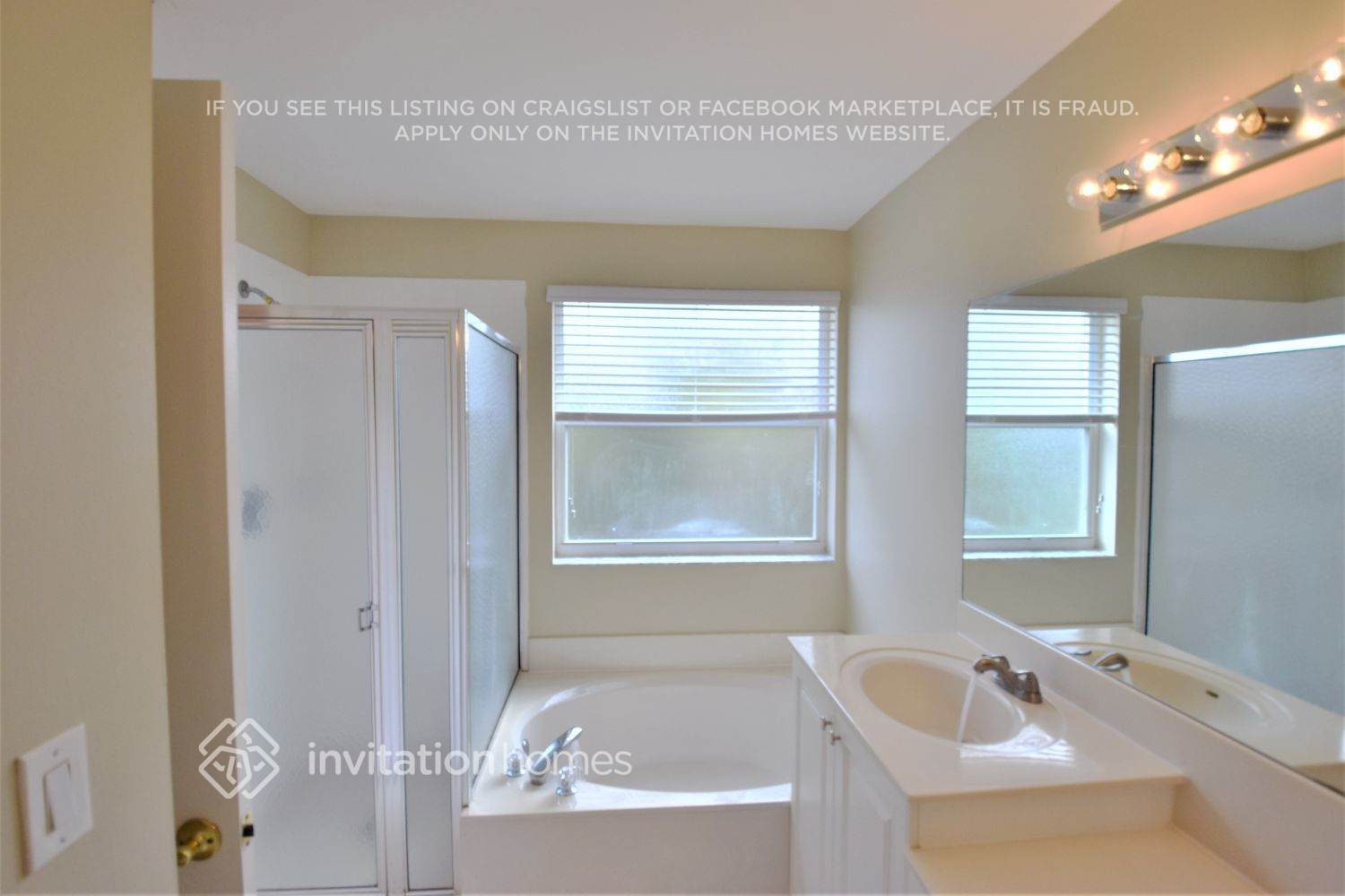 Building Photo - 6334 Stonehurst Cir