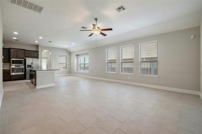 Building Photo - 416 Blue Waterleaf Ln