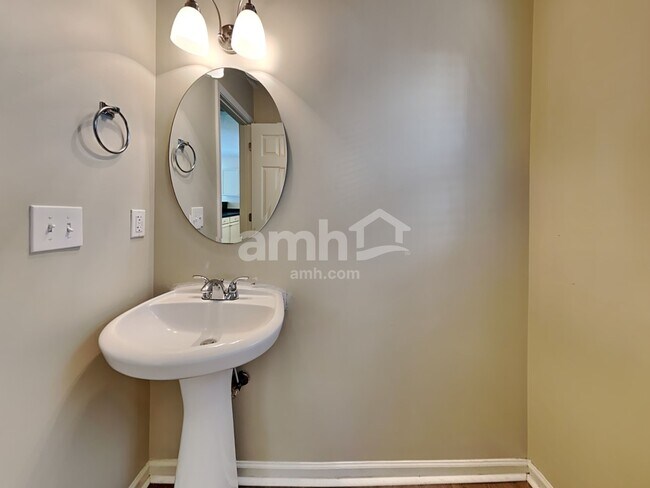 Building Photo - 186 Chemistry Cir