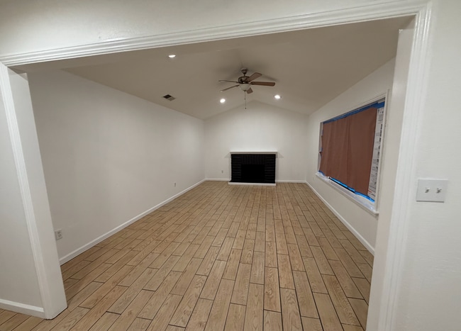 Building Photo - 1816 Lincoln Blvd