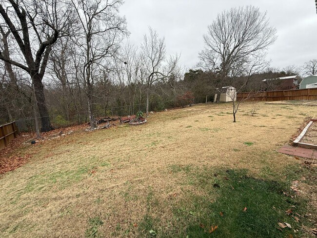Building Photo - 230 Prairie Dr