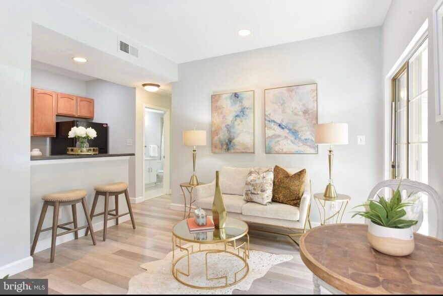 Building Photo - 12158 Penderview Ln