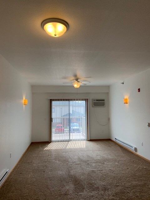 Building Photo - 3636 Calvert Rd