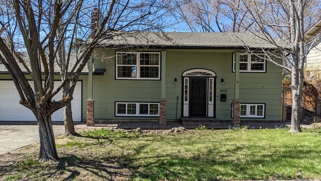 Building Photo - 1812 Tiffany St