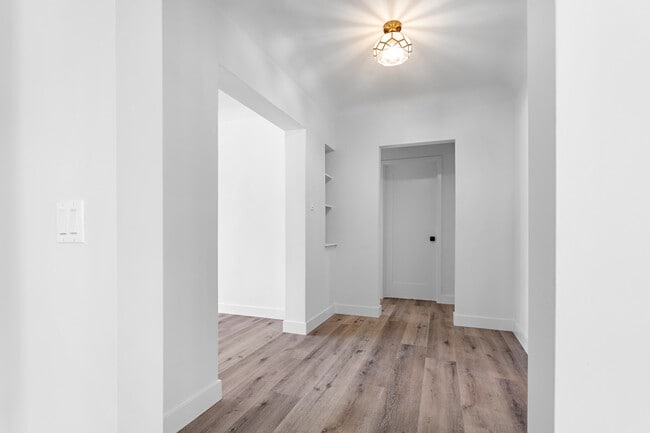 Bonus room - 2621 Veteran Ave