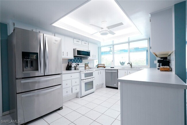 Building Photo - 1351 Oaklawn Ct