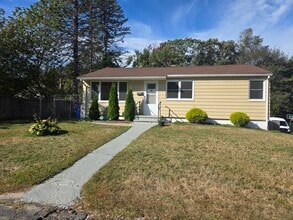 Building Photo - 187 Celia Dr