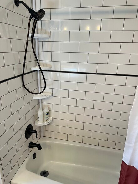 Building Photo - 1009 Ann Ave