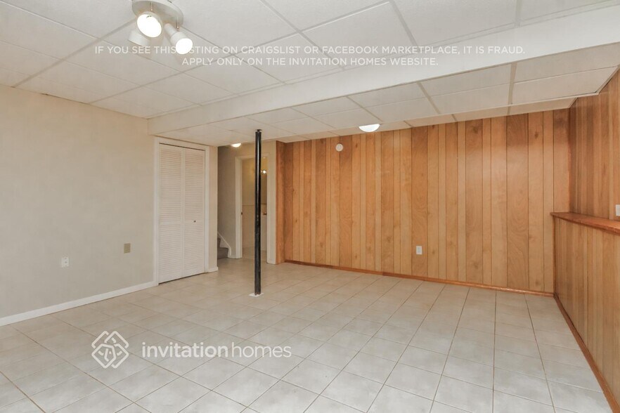 Building Photo - 24106 W Hazelcrest Dr